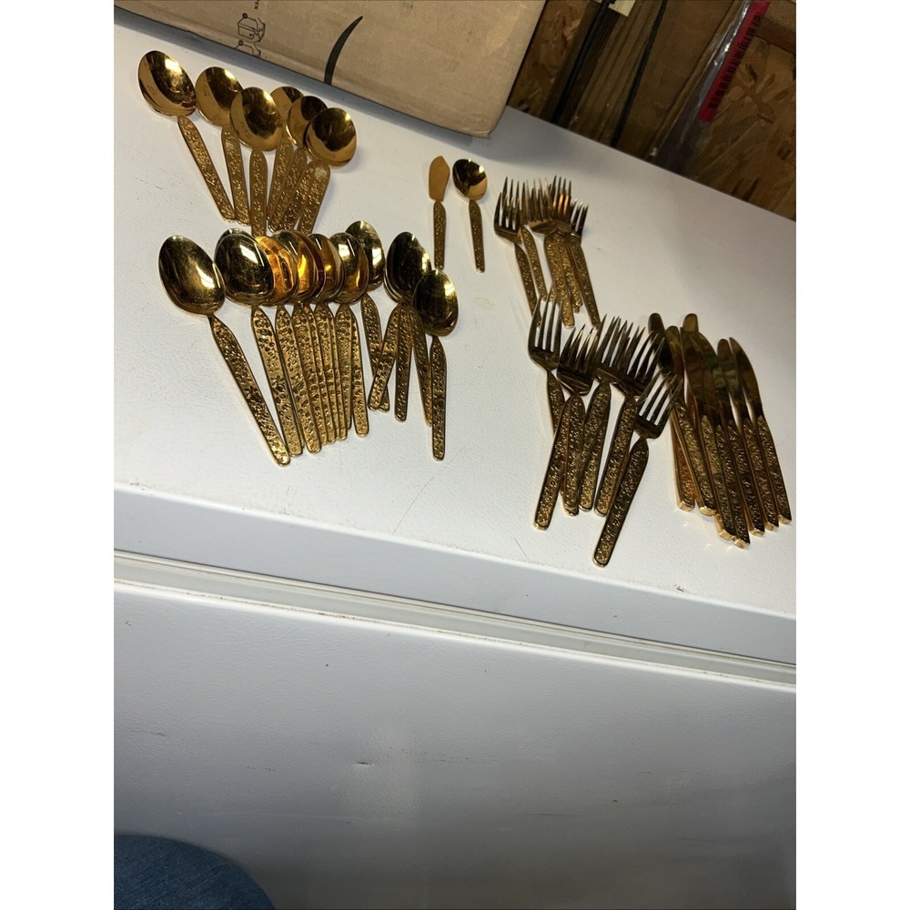 VINTAGE Nasco Japan Gold Serita Flatware Set Of 48 Pieces Beautiful Classy